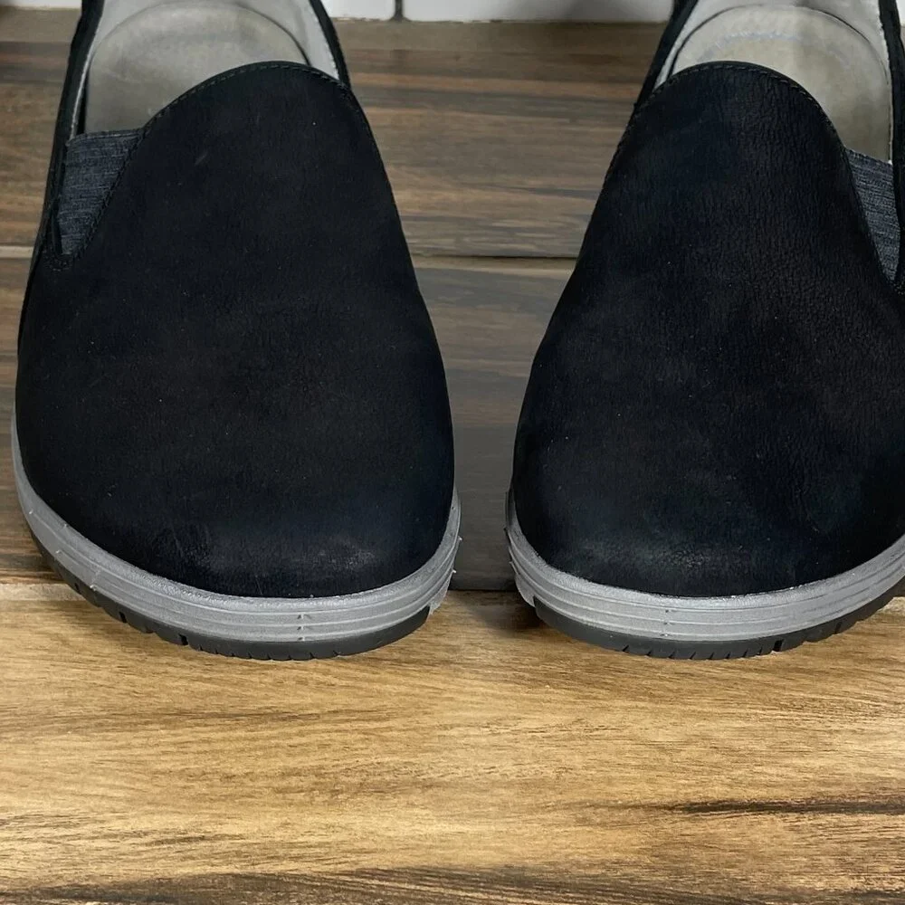 Dansko Laraine Womens Size EU 40 Shoes Black Waterproof Nubuck Casual Slip On - Picture 3 of 15